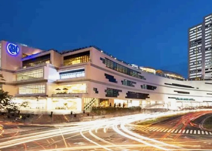 Heart Of Bgc Apartment