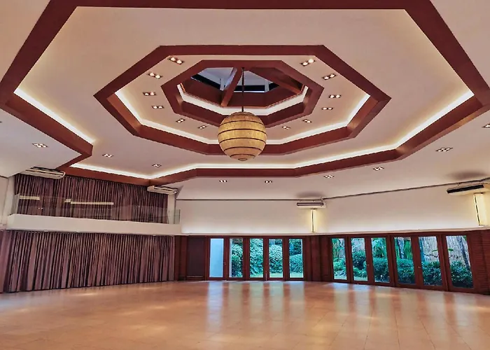 Heart Of Bgc Apartment Manila