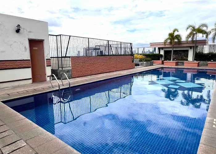 Heart Of Bgc Apartment Manila